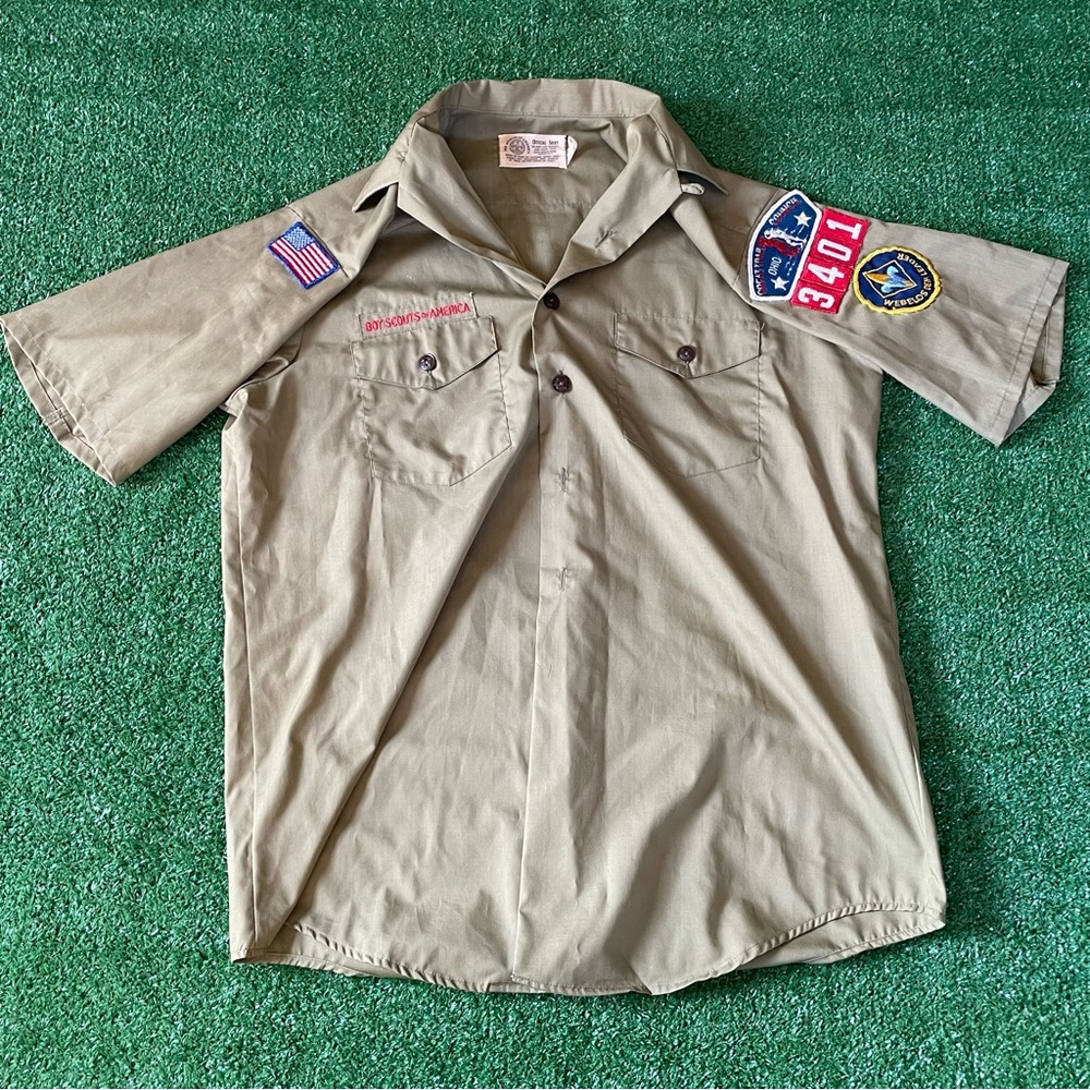 Vintage 80s VINTAGE BOY SCOUTS OF AMERICA SHIRT with multiple patches